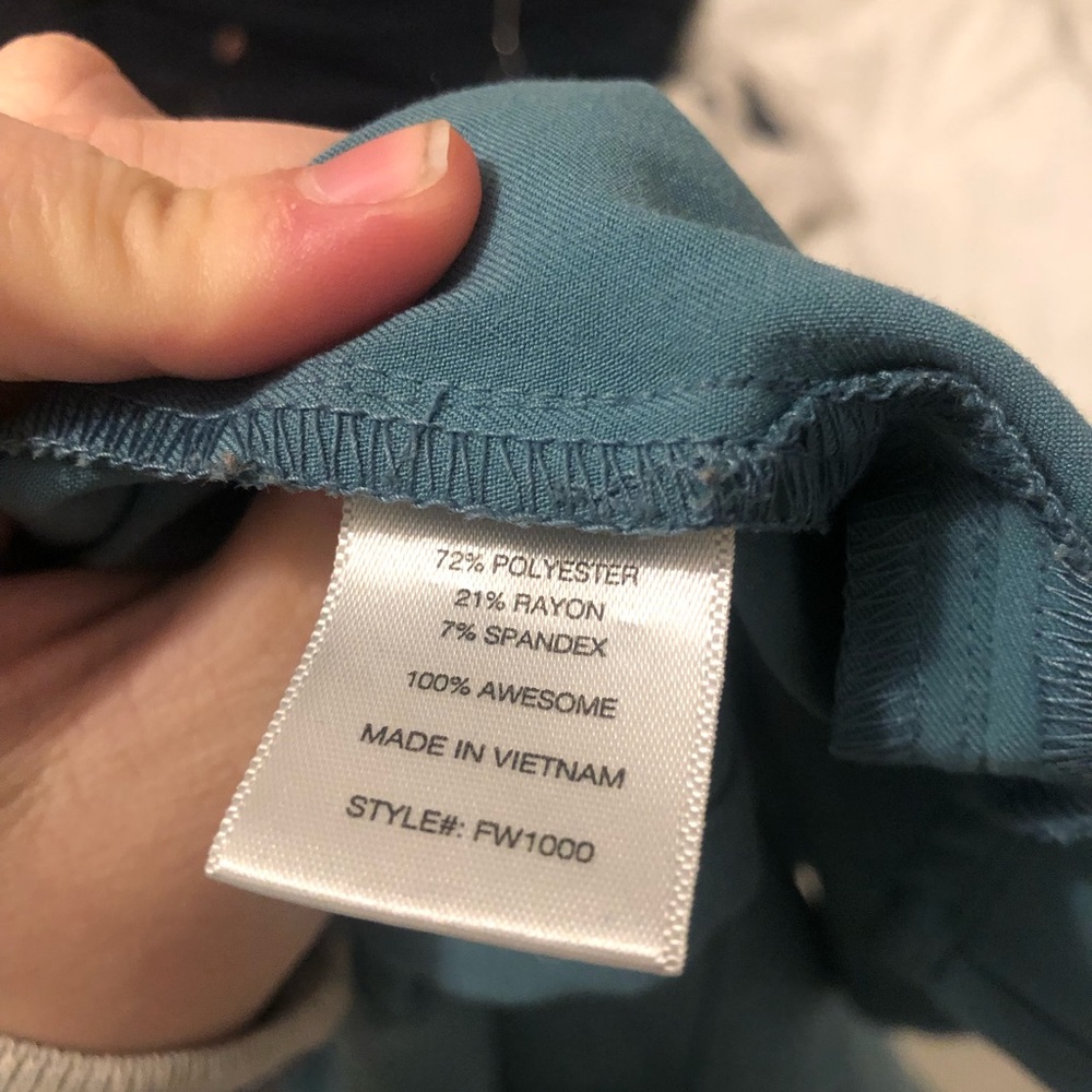 FIGS Scrubs price/each piece - Picture 12 of 14